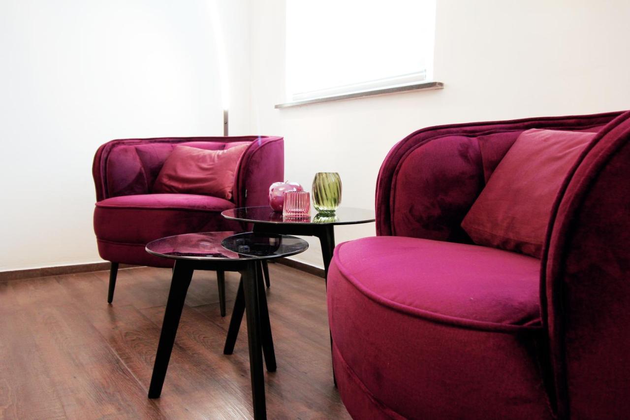 Secret Hideaways Cozystudio Superior Apartments Mit Wifi L 450M Bis Uni L Messe L Flughafen L Zoo Duisburg Eksteriør bilde